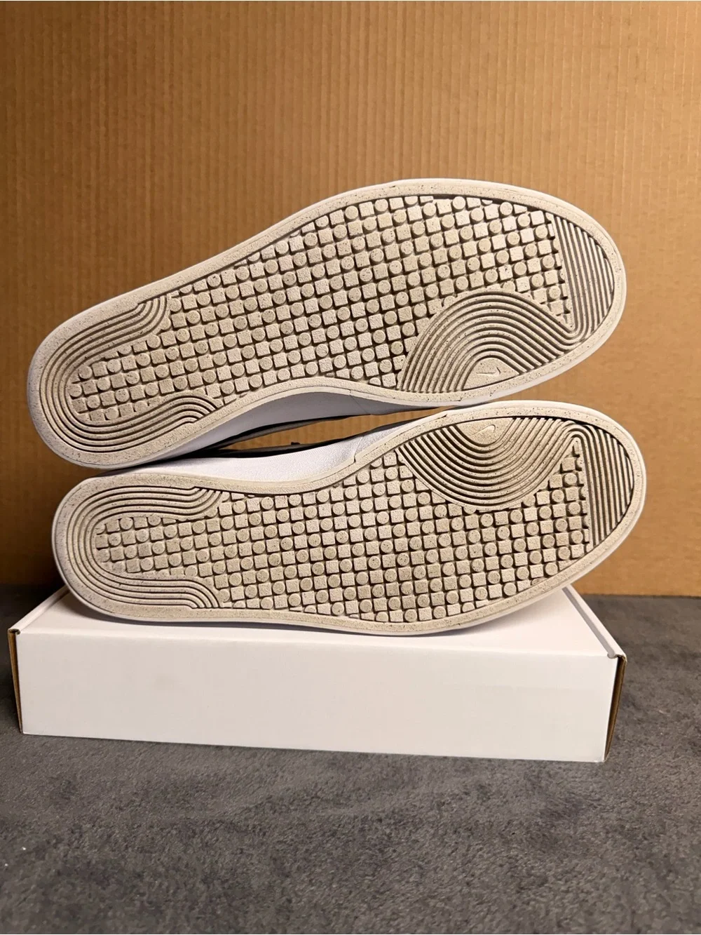 Nike Court Shot Men’s Sneakers Black White Leather Size 12